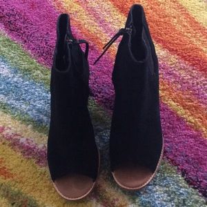 TOMS dress shoes